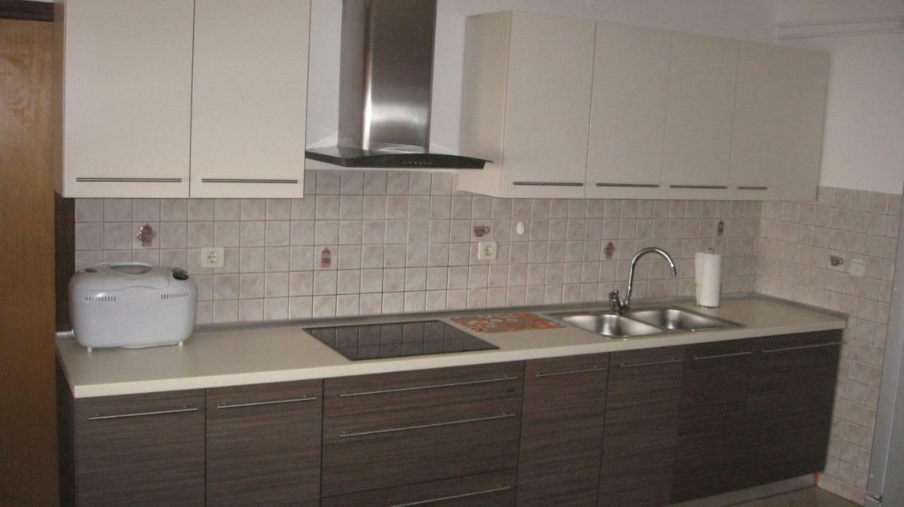 Apartments Grozdanic Fazana Exterior photo